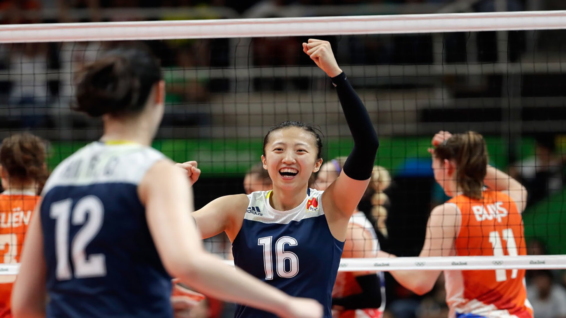 阿曼队取得惊人胜利 喀麦隆遭遇困境，喀麦隆足球巨星